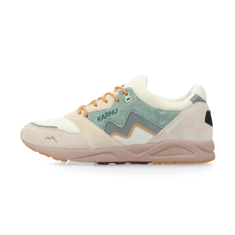 Karhu x MÖLKKY Aria 95 (turtledove / iceberg green) – F803128 | F803128