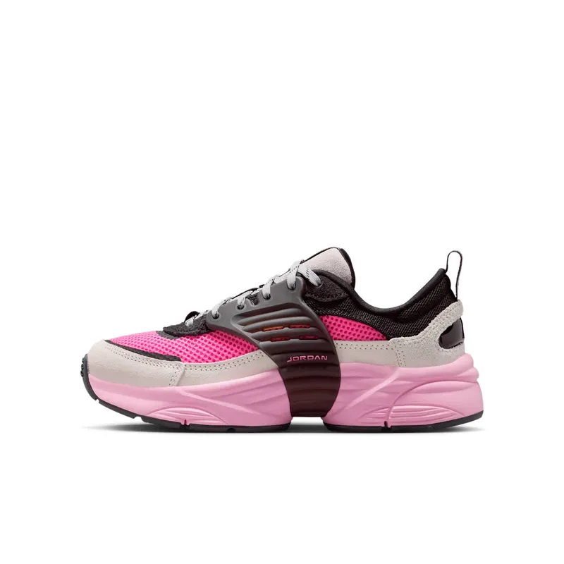 Jordan Trunner O/S Wolf Grey Pink Blast “Wolf Grey / Neutral Grey / Black” | II6531-002