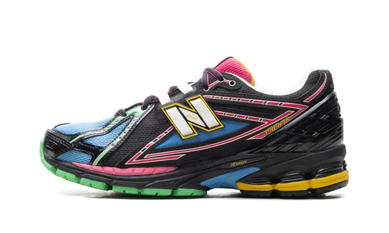 New Balance 1906R “Black / Pink – Footlocker Exclusive” | U1906RDM
