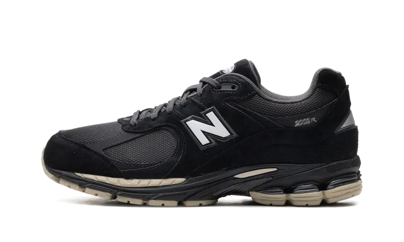New Balance 2002R “Black/Oat” | U2002RL