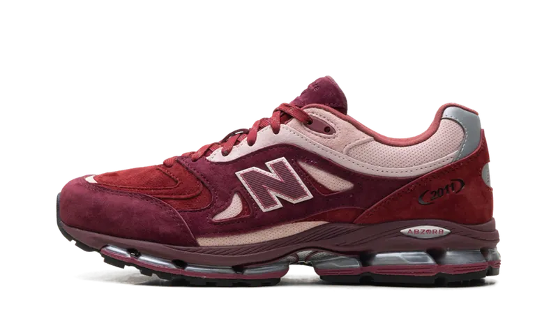 New Balance 2011 “Kith – Sakura Flower” | U20119UF