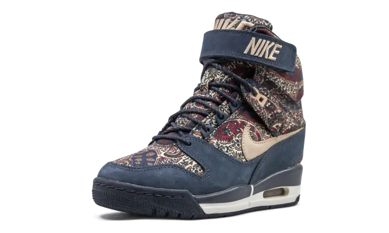 Nike AIR REVOLUTION SKY HI LIB QS “AMORY NAVY/ VACHETTA TAN” | 632181-402