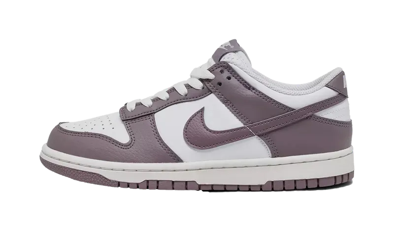 Nike Dunk Low GS “Taupe Grey” | IB2887-200