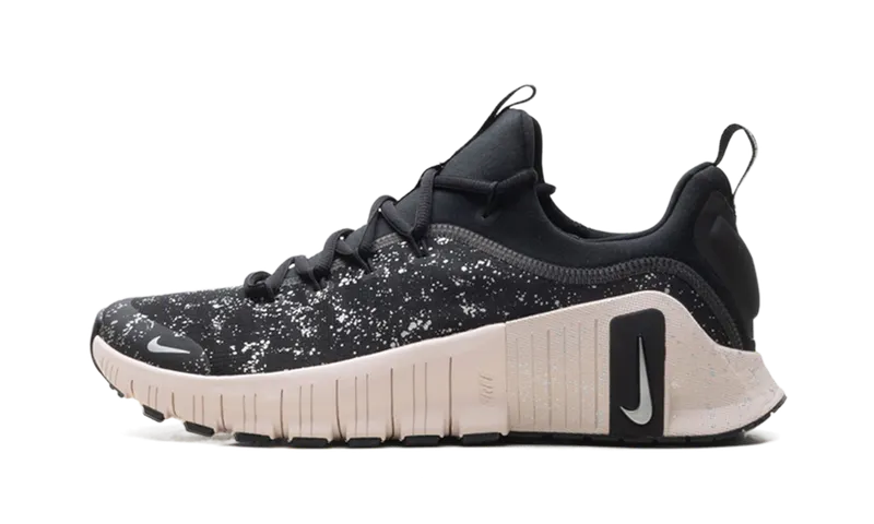 Nike Free Metcon 6 SE “Black Silt Red” | HV2017-001