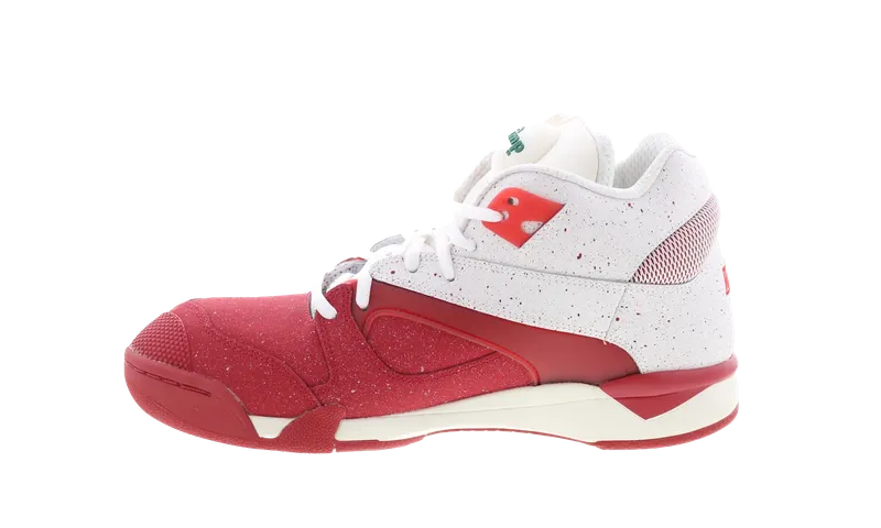 Reebok Court Victory Pump “Big Apple” | 100208-441