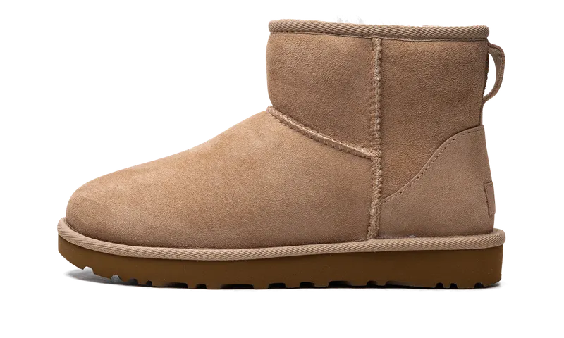UGG W CLASSIC MINI II “SAND” – 1016222-SAN | 1016222-SAN