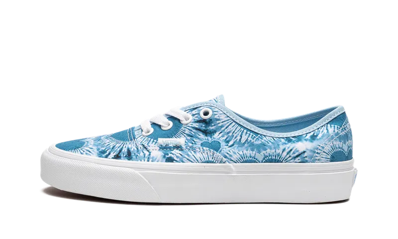 Vans Authentic “Tie-Dye Hearts” | VN0A5KS9BGW