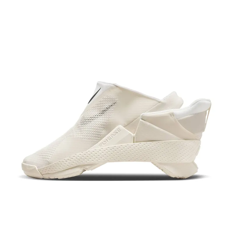 Nike Go Flyease “Pale Ivory” | DR5540-105