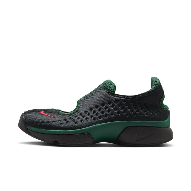 Nike Rift 2 – “Black / Team Dark Green / Fire Red” | IQ8006-002