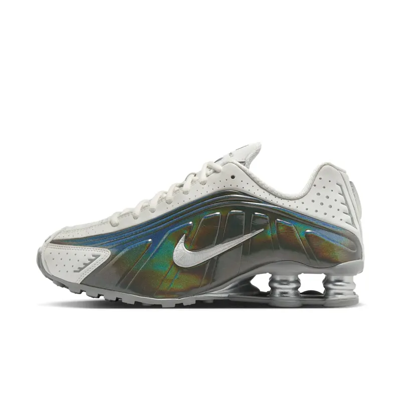 Nike Shox R4 “White Iridescent” | IB7703-100