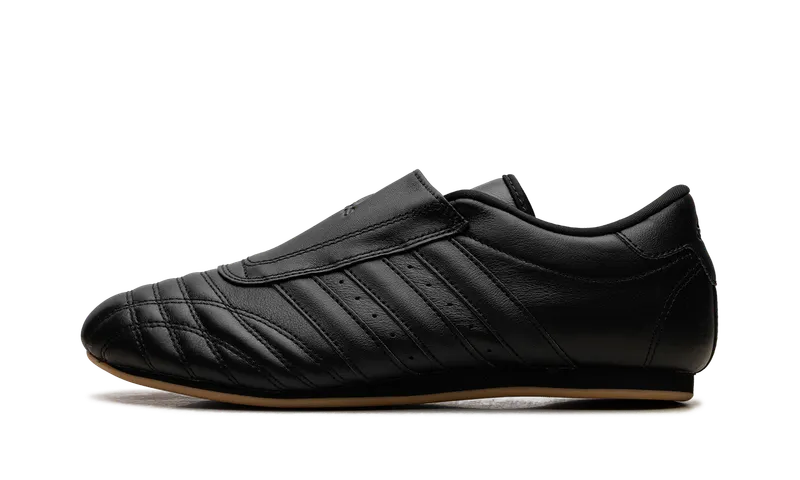 Adidas Taekwondo “Core Black / Core Black / Gum” | JS4011