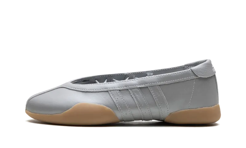 adidas Taekwondo Mei Ballet (silver / gum) – JR7032 “Silver Metallic/Gum” | JR7032