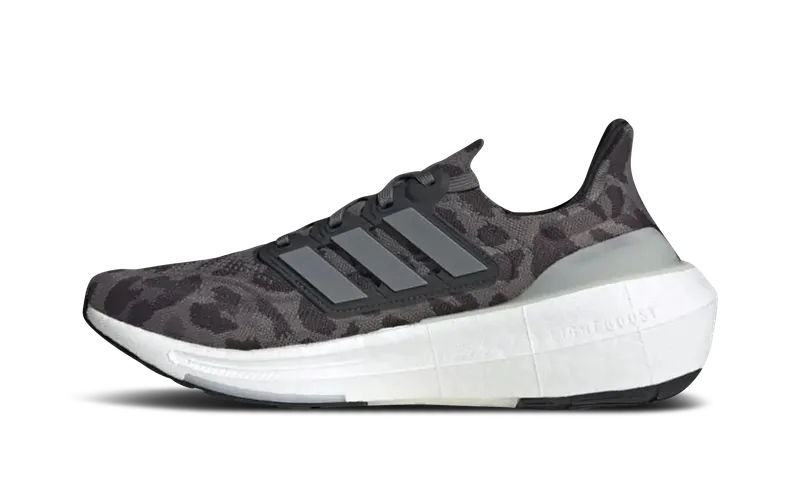 Adidas ULTRABOOST LIGHT “CAMO” | ID3274