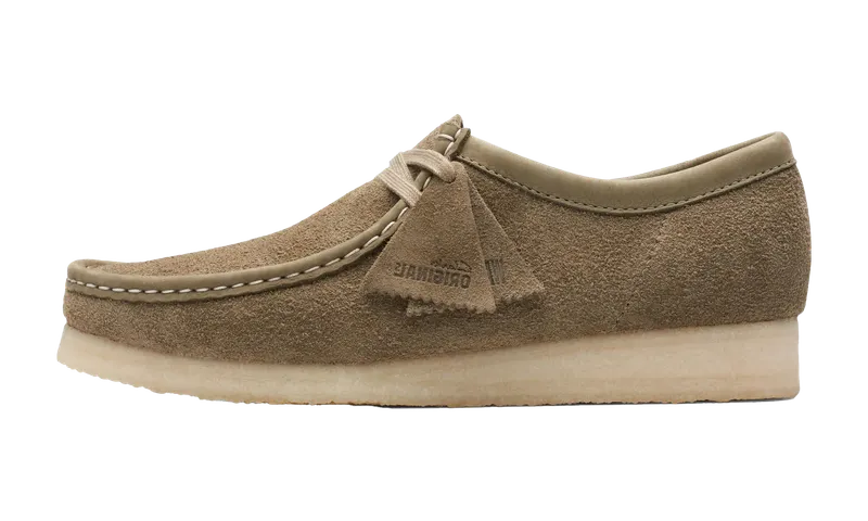 Clarks Wallabee “Pale Khaki Suede” | 26175710