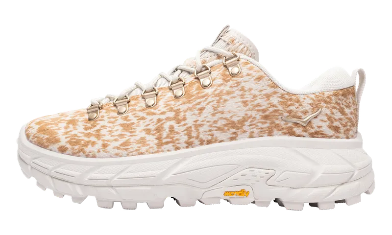 Hoka Tor Summit + “White Onyx” | 1183010-WYX