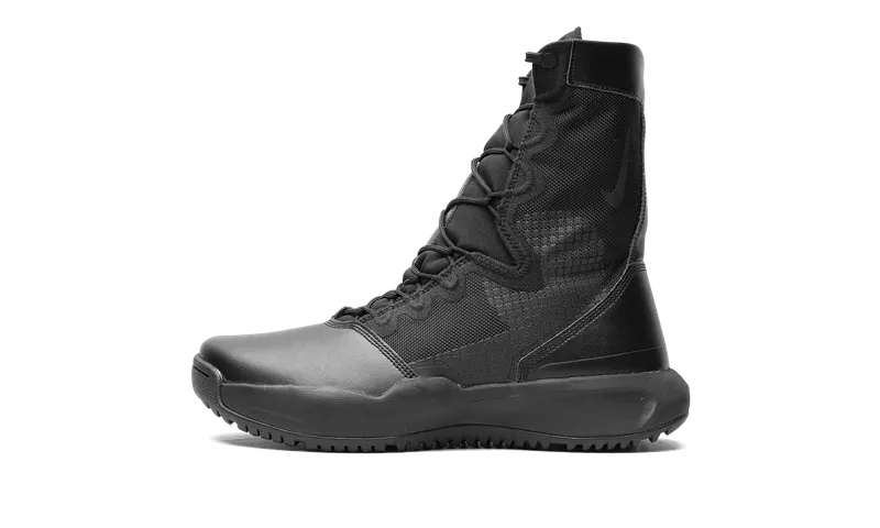 Nike SFB B1 “Triple Black” | DX2117-001