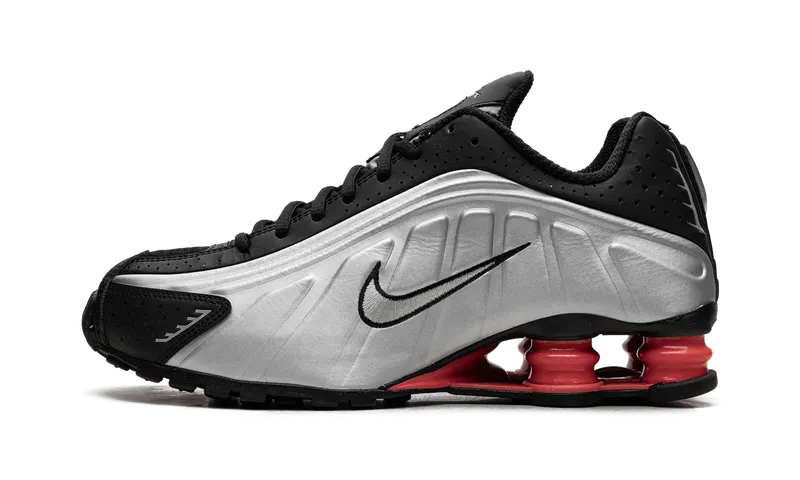 Nike Shox R4 “OG (2025)” | AR3565-011
