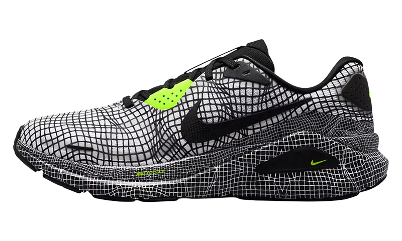 Nike Structure 26 “White Black Volt” | IQ0606-100