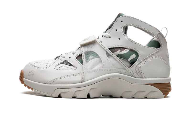 Nike Trainer Huarache “Corteiz – Light Bone” “Light Bone / Green / Gum” | FQ8793-002