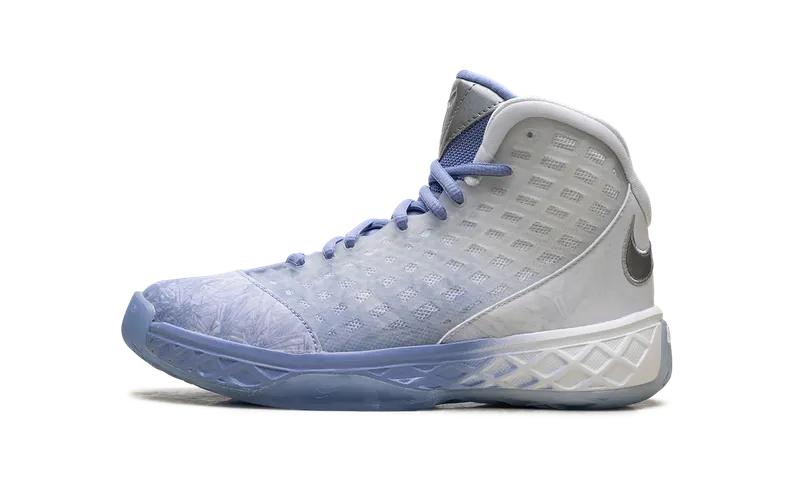 Nike Zoom Kobe 3 Protro GS “Christmas” | HQ2304-400