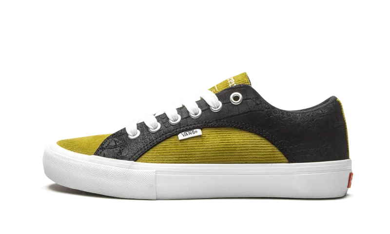 Vans Lampin Pro “Croc Corduroy” | VN0A38JOPUH