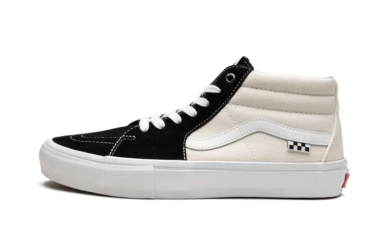 Vans Skate Grosso Mid “Black/Marshmallow” | VN0A5FCGKIG