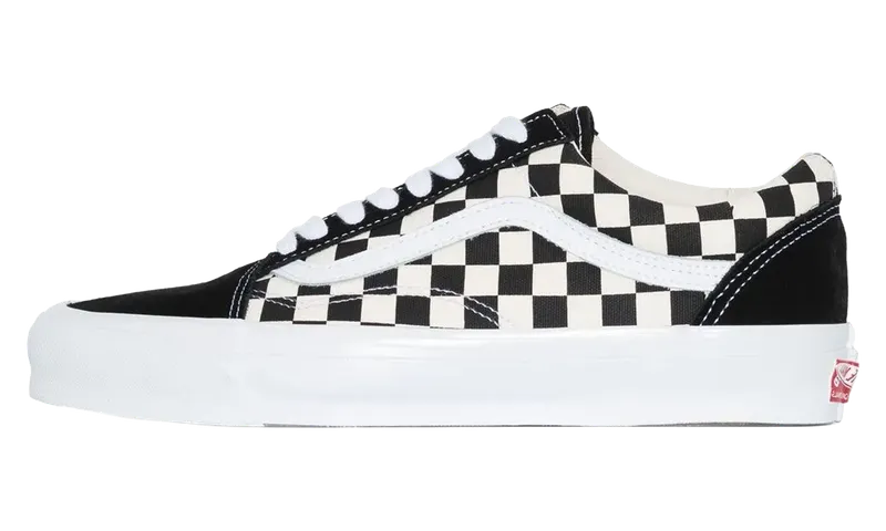 Vans Black White Ua OG Old Skool LX Sneakers | VN0A4P3X639