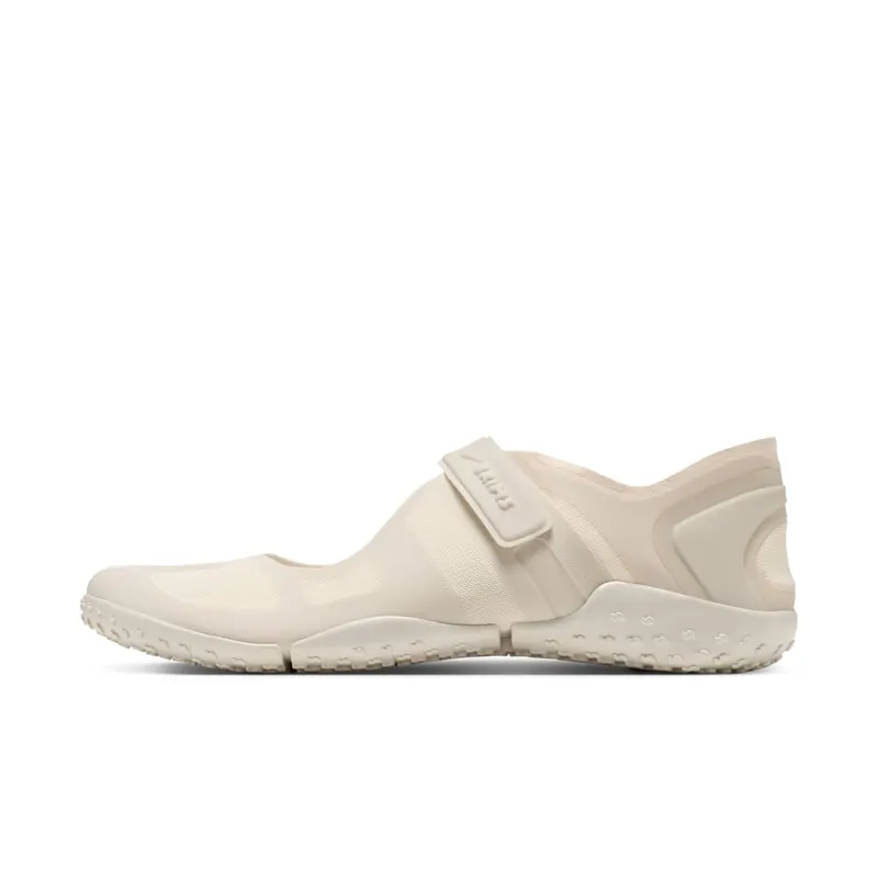 Nike Rift Mesh “SKIMS Light Bone” | IO7694-002