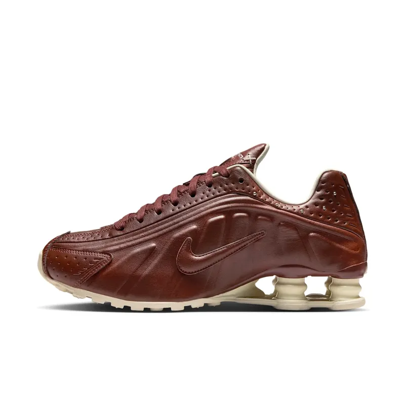 Nike Shox R4 “Dark Pony” | IM6690-220