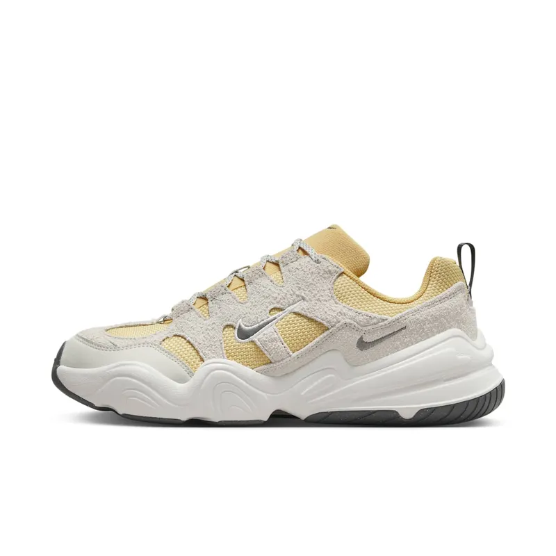 Nike Tech Hera Saturn Gold “Saturn Gold / Light Bone / Phantom” | FJ9532-700