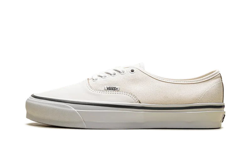 Vans OTW Authentic 44 Siped Vibram “Marshmallow White” | VN000Z3TCCZ