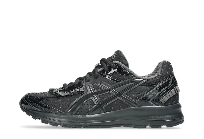 ASICS JOG 100S Black “Black / Black” | 1203A909-001