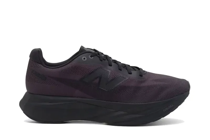 Dover Street Market (DSM) x New Balance FuelCell SC Elite v5 | MRCEL4E8
