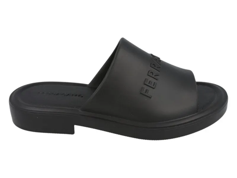 Ferragamo Giuneva Logo Embossed Slides Black | 021678-763217-M