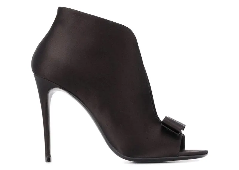 Ferragamo Vara Bow 110mm Pumps Black | 01Q770725033