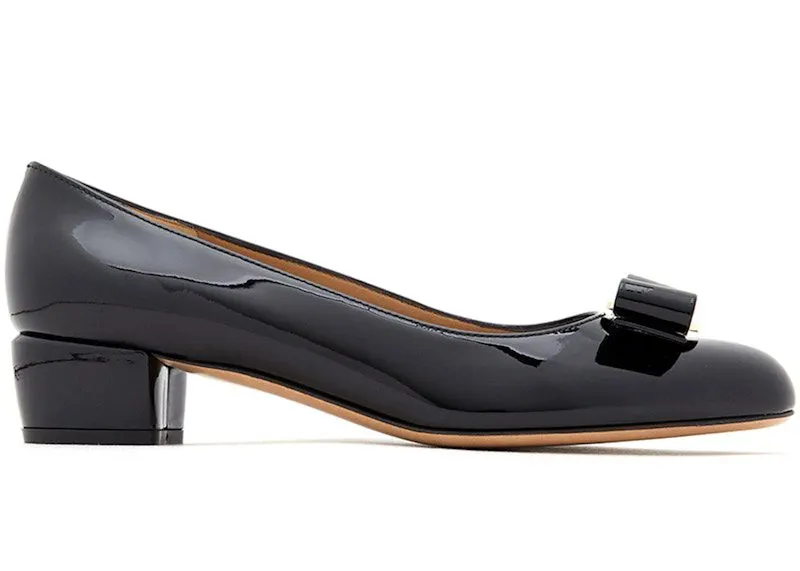 Ferragamo Vara Bow 30CM Pumps Black Patent Leather | 01B221-591963-1C