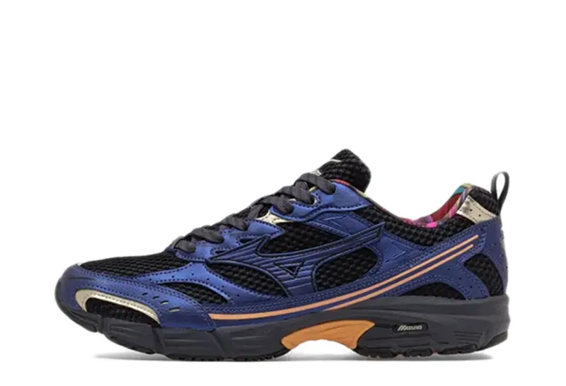 Mizuno MXR Osaka Pack Black “Black / Black / Cadmium Orange” | D1GA251601