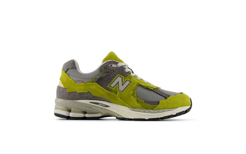 New Balance 2002R Protection Pack Sea Moss Raincloud | M20028ZH