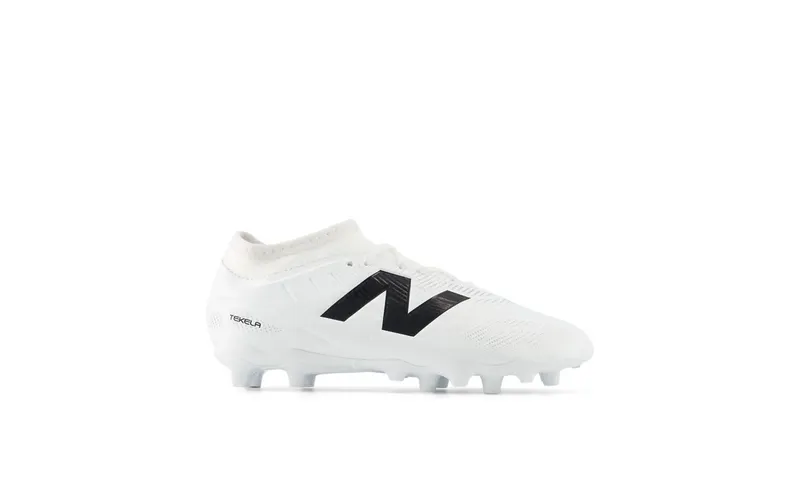 New Balance Tekela Team Low Laced FG V5 Black White Silver “Black 100 / Nb 103 White / Silver” | SJT3FWG5