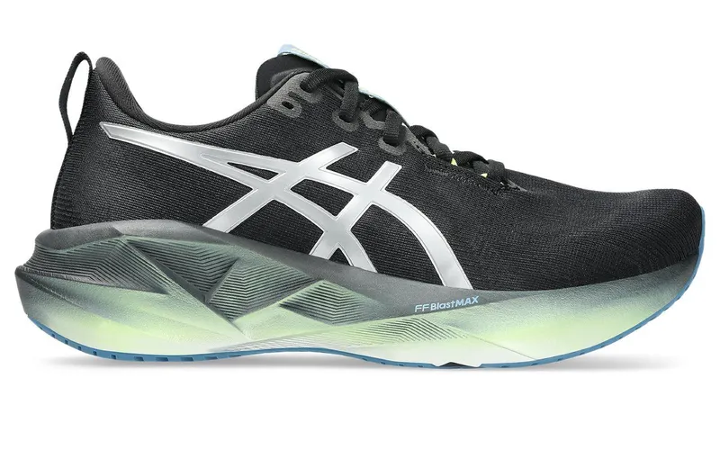 ASICS Novablast 5 Luxe Black | 1012B815-001