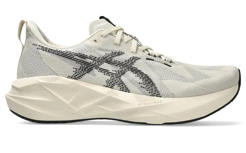ASICS Novablast 5 Oatmeal Black | 1011B974-250