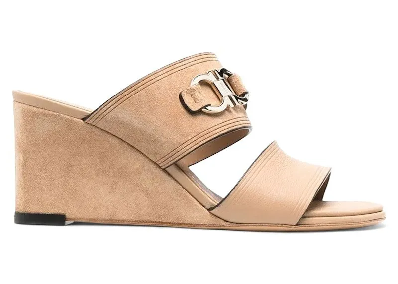 Ferragamo Chaim 75mm Suede Wedge Mules Beige Khaki | 01C933751084