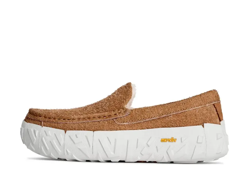 UGG Ascot Wrap Tech Chestnut | 1167670-CHE