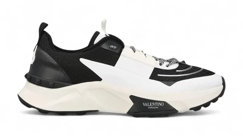Valentino True Act Lace-Up Sneakers Black | S0H96PTN0NI