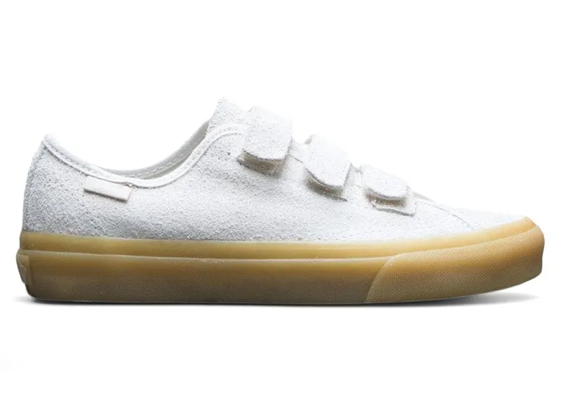 Vans Style 23 V Fuzzy Suede White Birch | VN08GCOMU