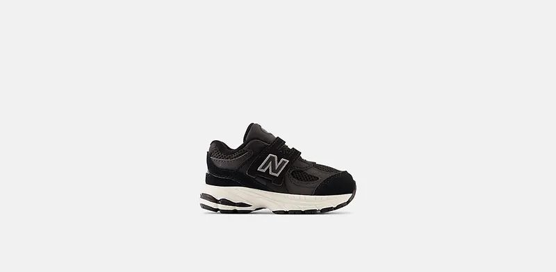 NEW BALANCE 2002 HOOK & LOOP “BLACK / PHANTOM” | IV2002BK