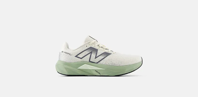 New Balance FuelCell Propel v5 Permafrost Garter Snake Black | MFCPRCA5