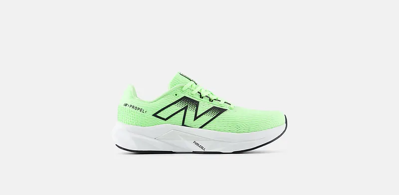New Balance FuelCell Propel v5 Mint Flash White Black | MFCPRCJ5