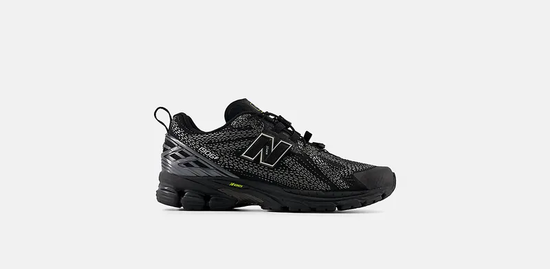 Sneakers New Balance 1906 Black/ 103 White/ Alkaline Green “Black/White/Alkaline Green” | U19068PN