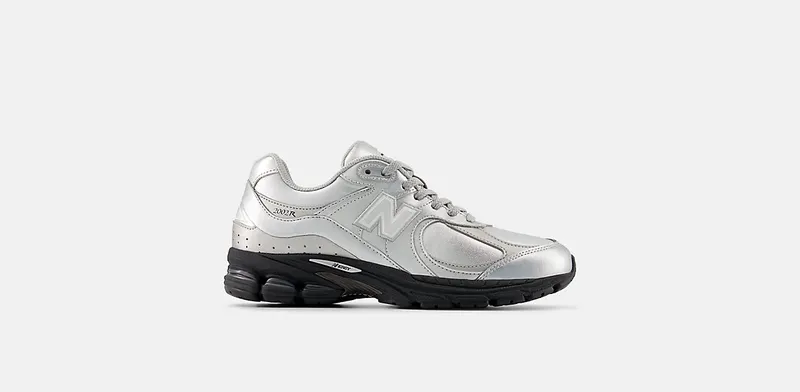 New Balance 2002R Leather Pack Silver Metallic | U2002RF